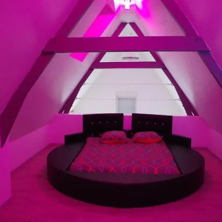 Nuit De La Passion Bed & Breakfast *